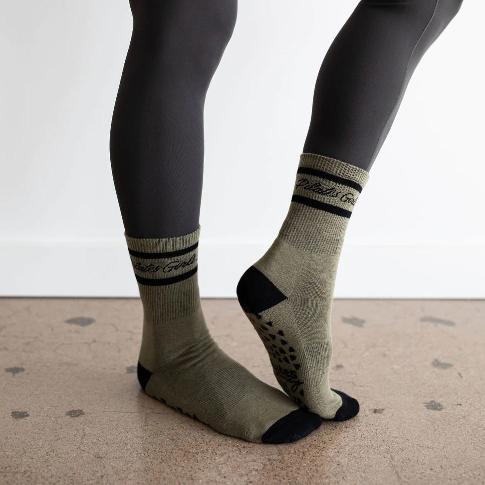 Black Scrunch Grip Sock – PilatesHoney