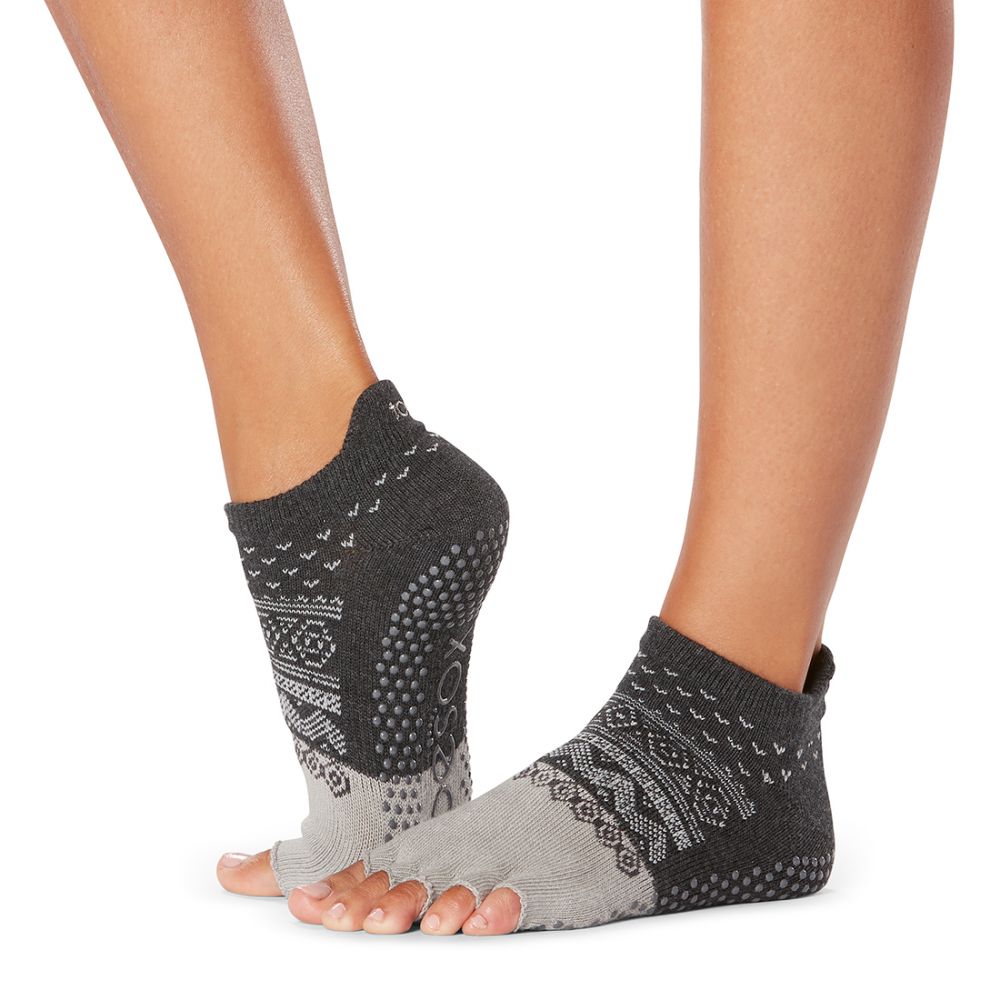  toesox Women's Low Rise Full Toe Grip Non-Slip for