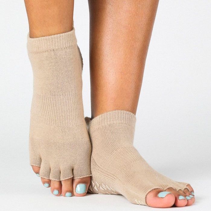 Factory Hot Sale Yoga Pilates Barre Ballet Dance Athletic Toeless Grip  Socks - China Yoga Socks and Yoga Sock price