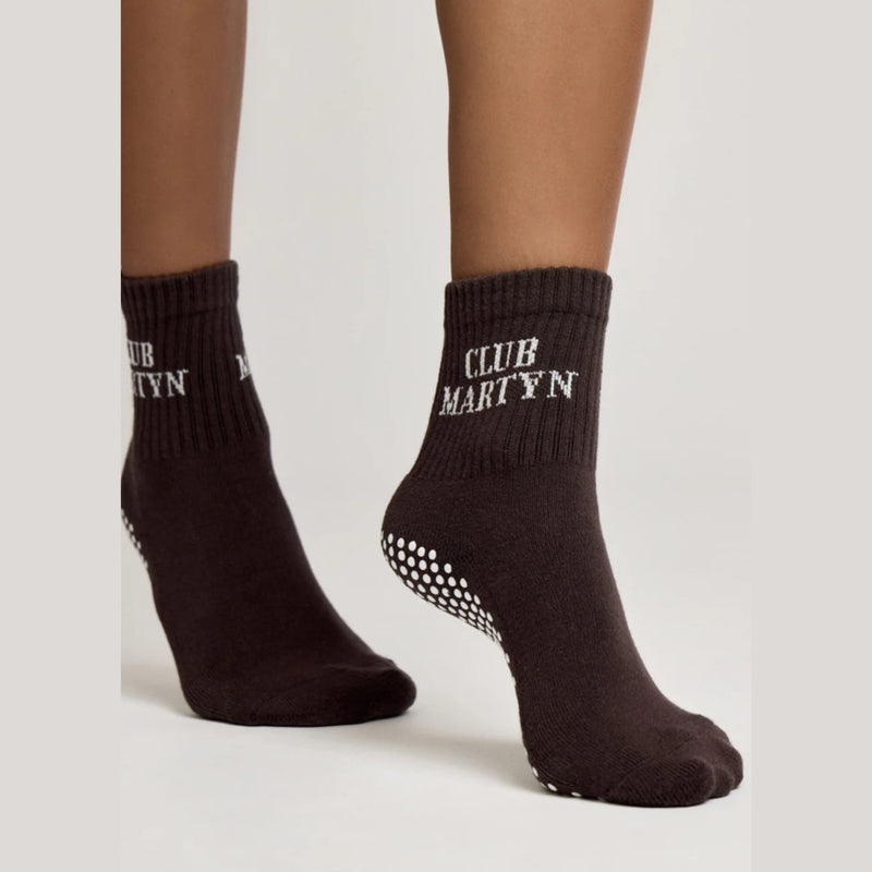 club martyn signature crew dark cocoa grip socks