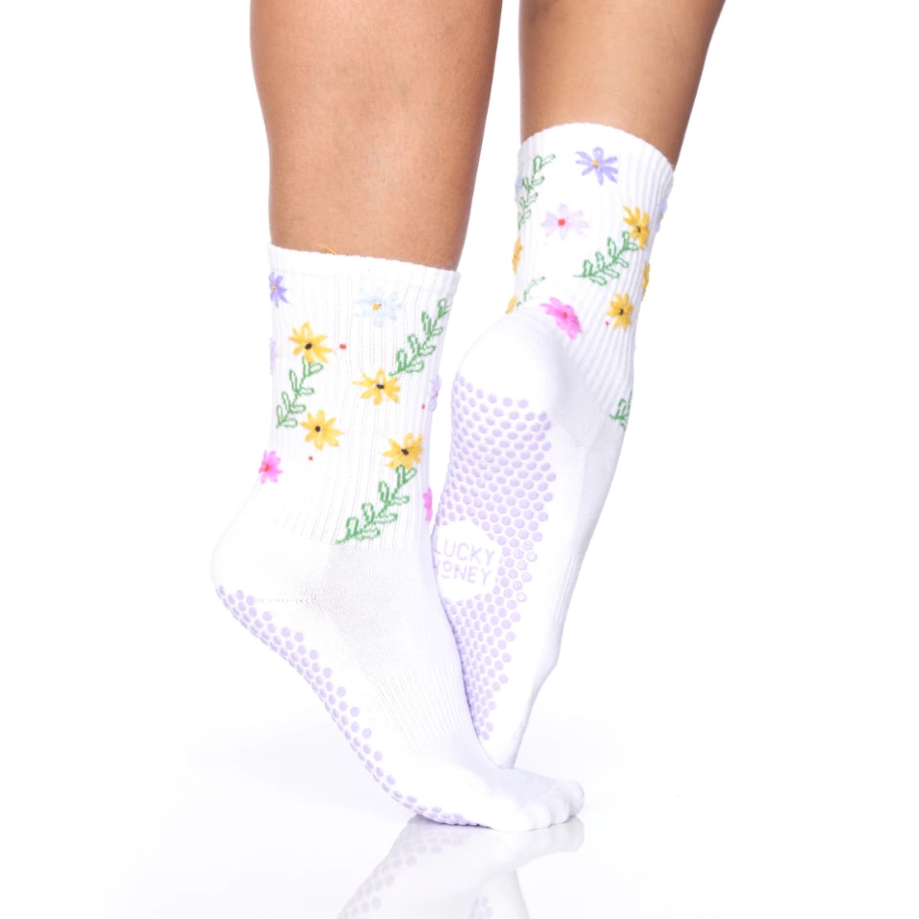 https://www.simplyworkout.com/cdn/shop/files/lucky-honey-tall-tube-daisy-multi-color-grip-socks_2.jpg?v=1685069528