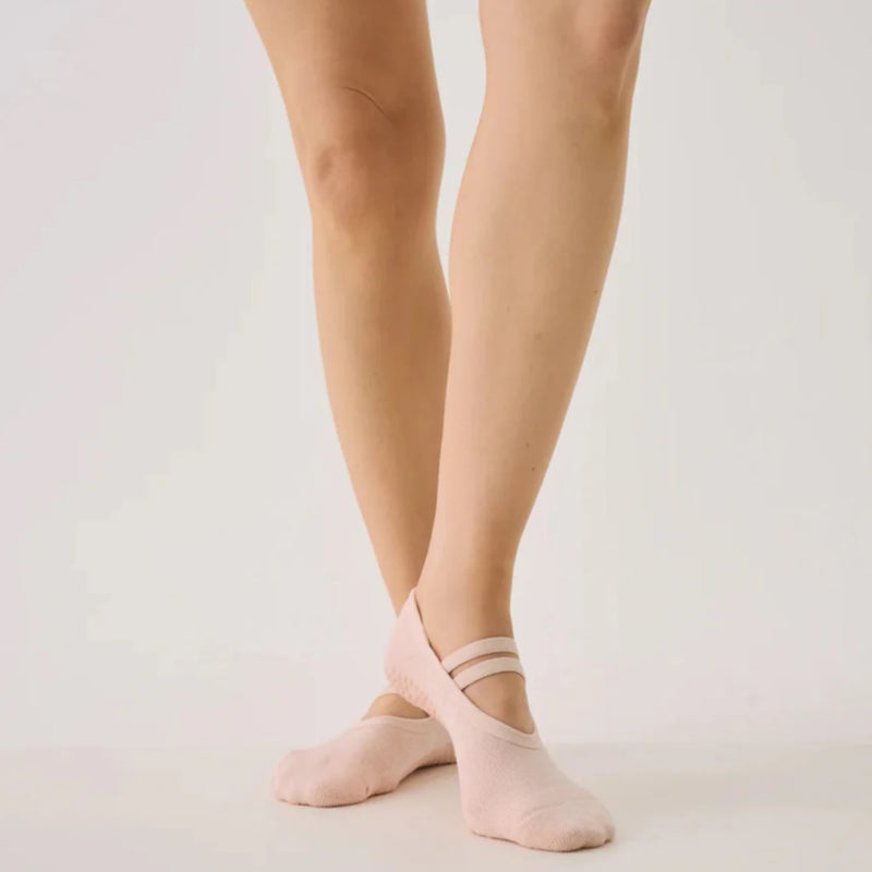 move active ballet soft pink grip socks