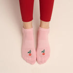 move active classic low rise vintage rose grip socks