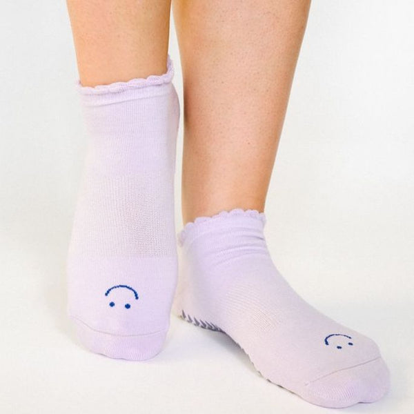 pointe studio happy lavender grip socks