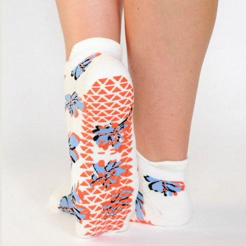 Pointe Studio Petal Blue Grip Socks