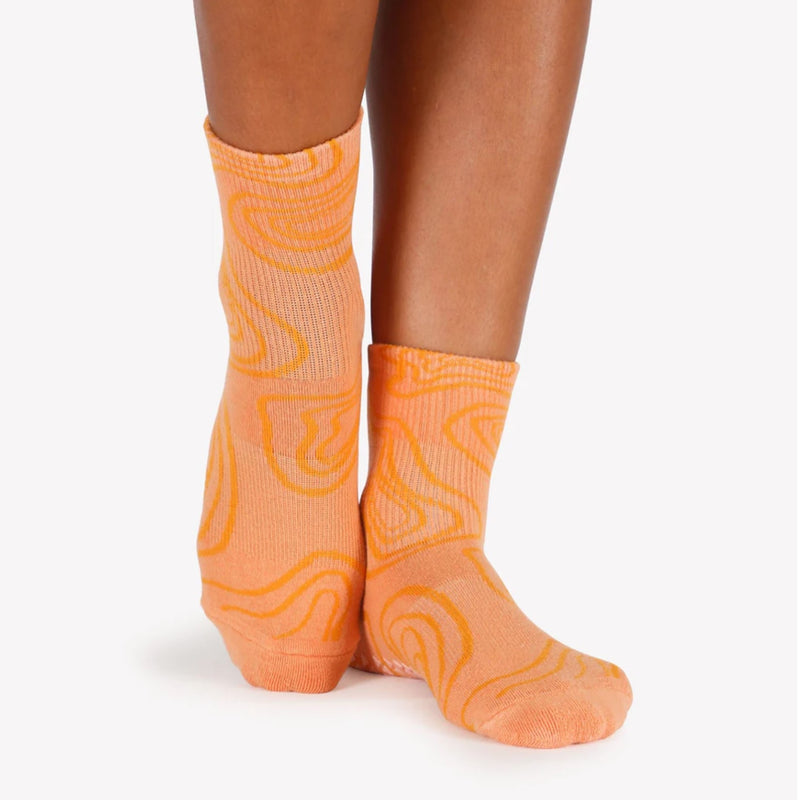 pointe studio topo ankle coral grip socks