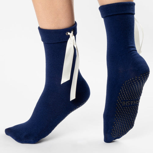 Shashi sailor crew navy grip socks