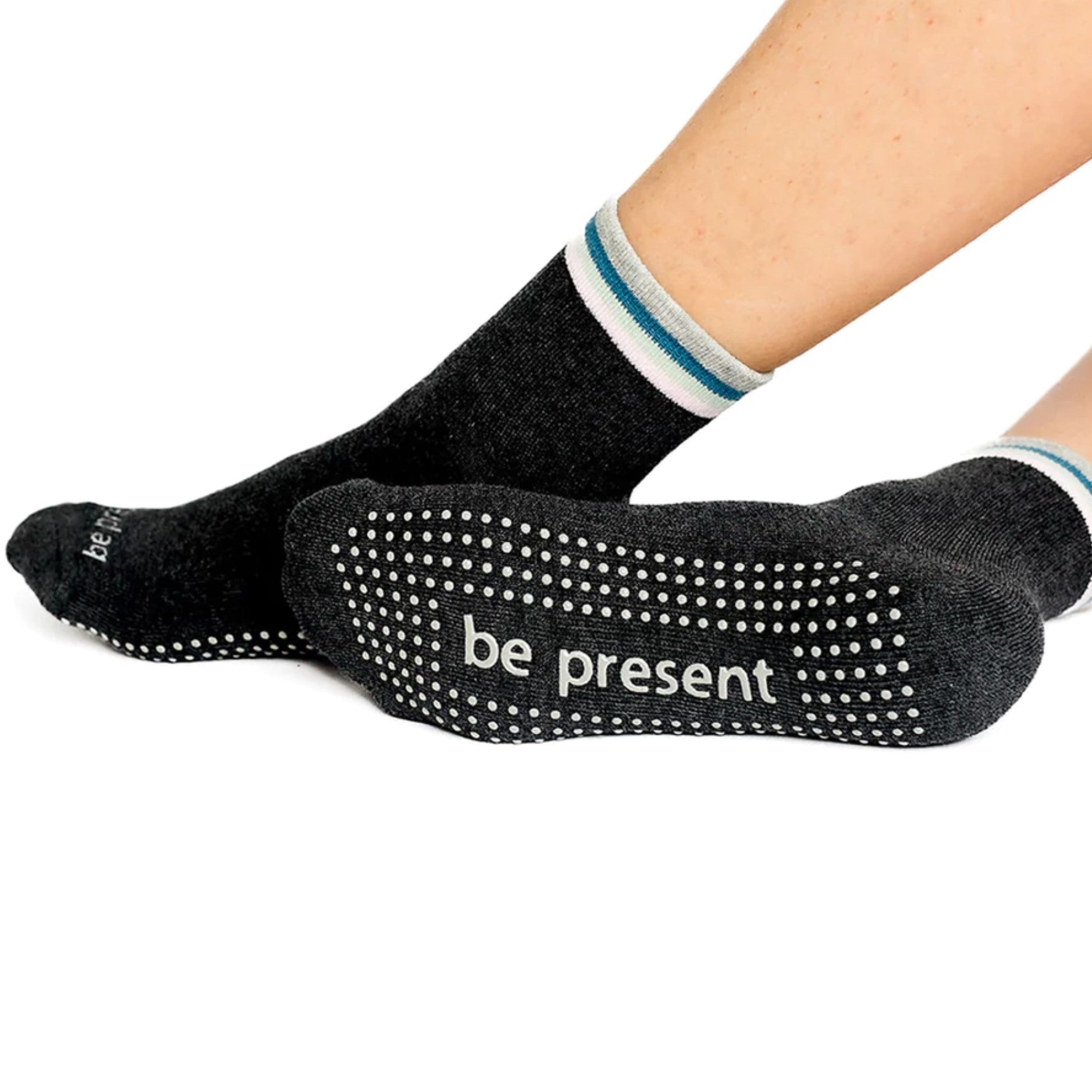 Be Present - Charcoal Heather Short Crew Grip Socks (Barre / Pilates)