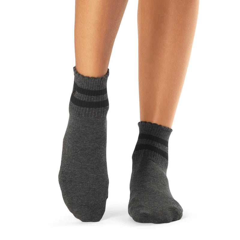 Tavi Crew Grip Socks, Women's Crew Socks, Tavi Active – ToeSox, Tavi