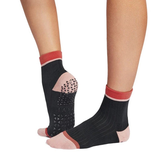 tavi active grip socks aria fireside