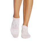 tavi savvy 2 pack soft blush grip socks