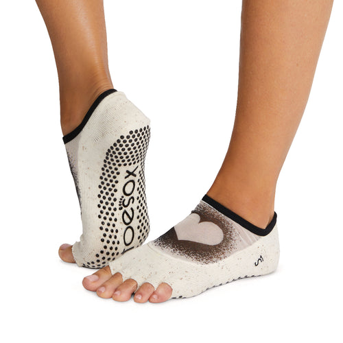 Designer Grip Socks - Best Barre + Pilates + Yoga Toe Socks – Page 3 –  SIMPLYWORKOUT