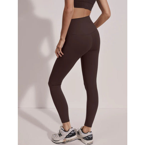 Upgrade Your Workout Look with Varley's High-Quality Activewear