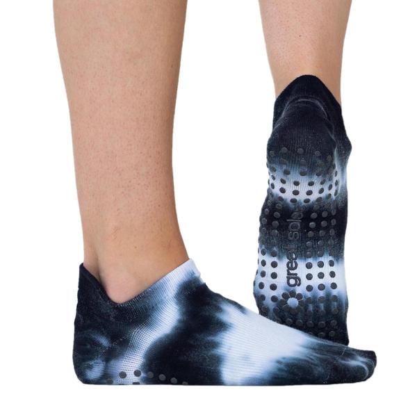 great soles grip socks avery tie dye onyx