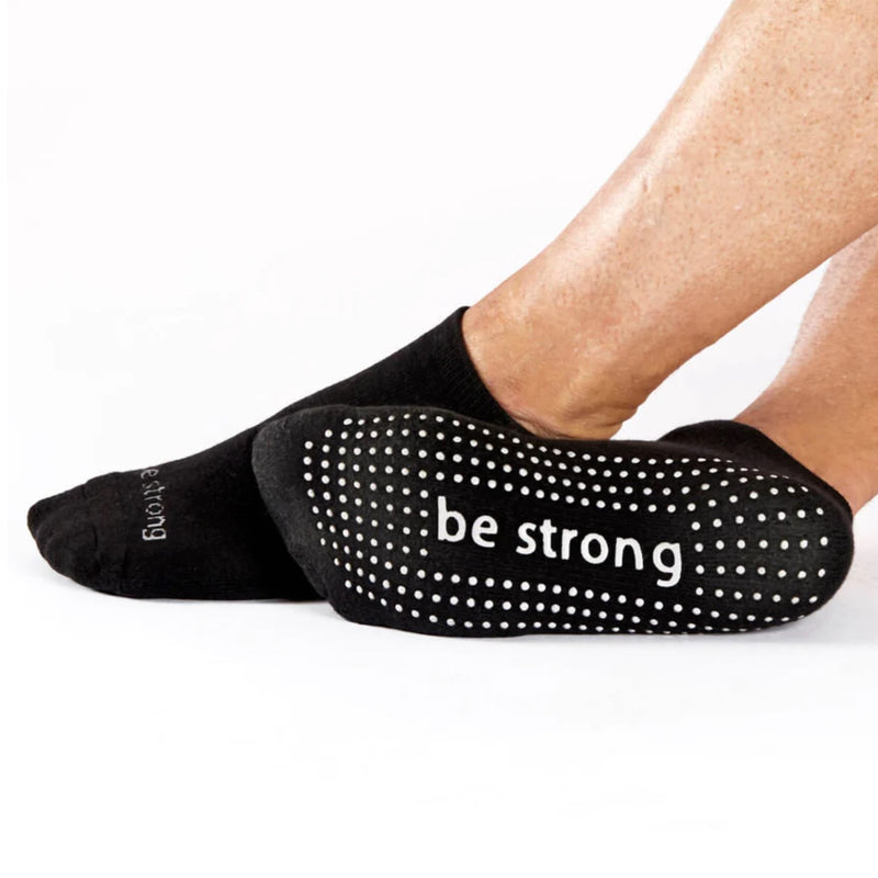 Be Brave BARRE Socks // Sticky Be – SIMPLYWORKOUT