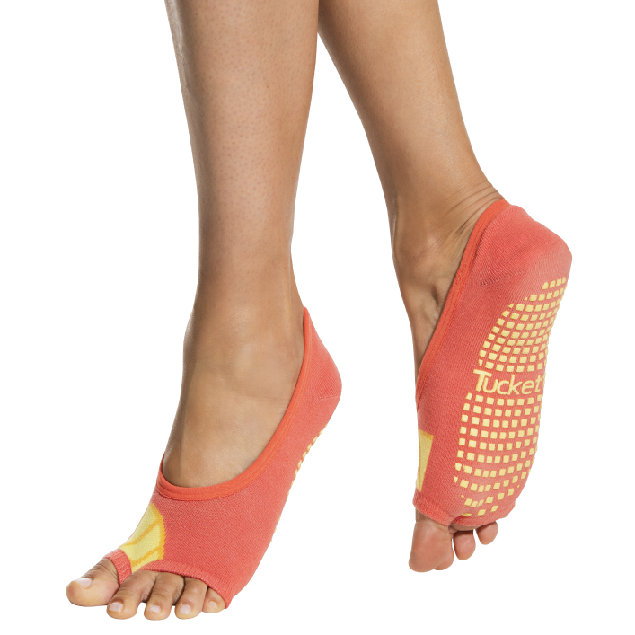 Barre + Pilates + Yoga Socks  Women's Ballerina Grip Socks Tucketts –  SIMPLYWORKOUT