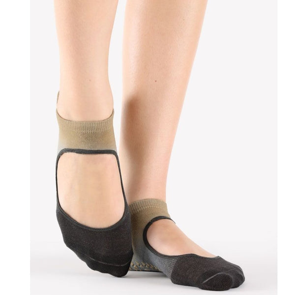 Pointe Studio Nina Grip Sock - Black and Tan