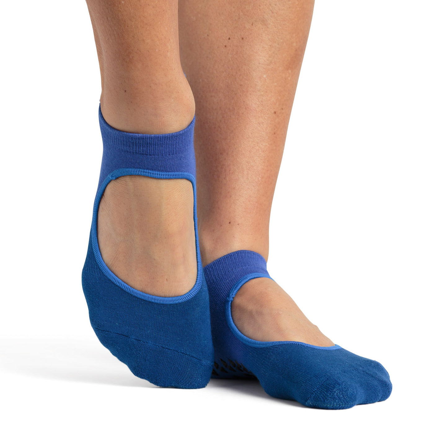 Nina Grip Strap Socks (Barre & Pilates) - Pointe Studio - simplyWORKOUT –  SIMPLYWORKOUT