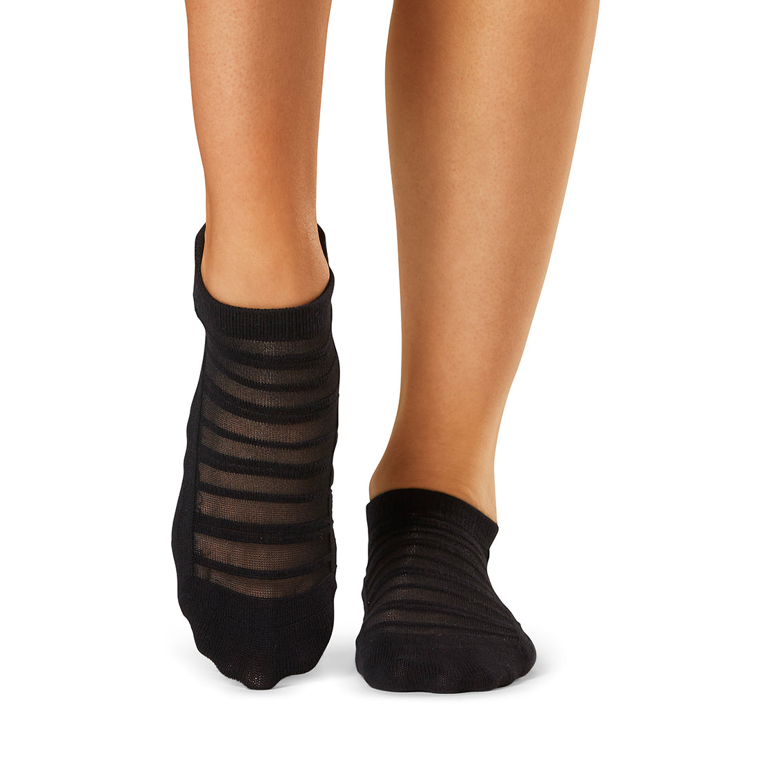 Savvy Black Ombre Grip Socks - Tavi Active - simplyWORKOUT – SIMPLYWORKOUT