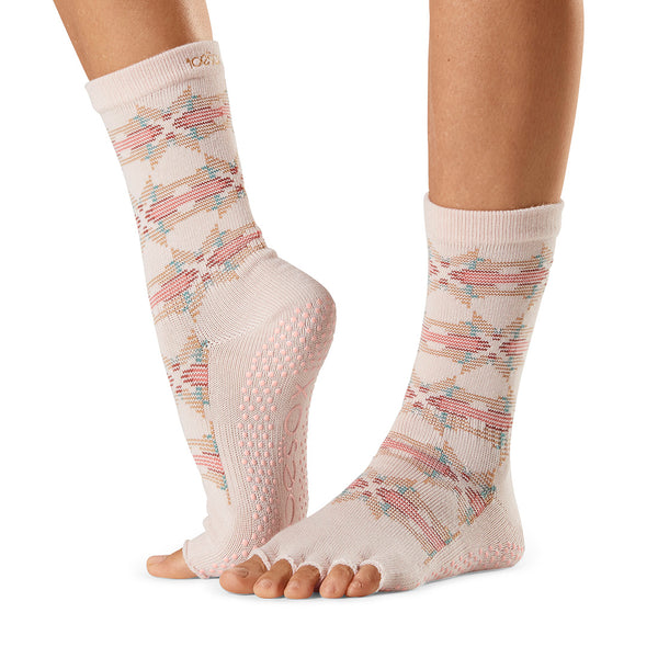 toesox half toe crew ankle apres ski grip socks