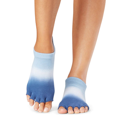TOESOX for Women - Pilates, Barre & Yoga Socks – SIMPLYWORKOUT